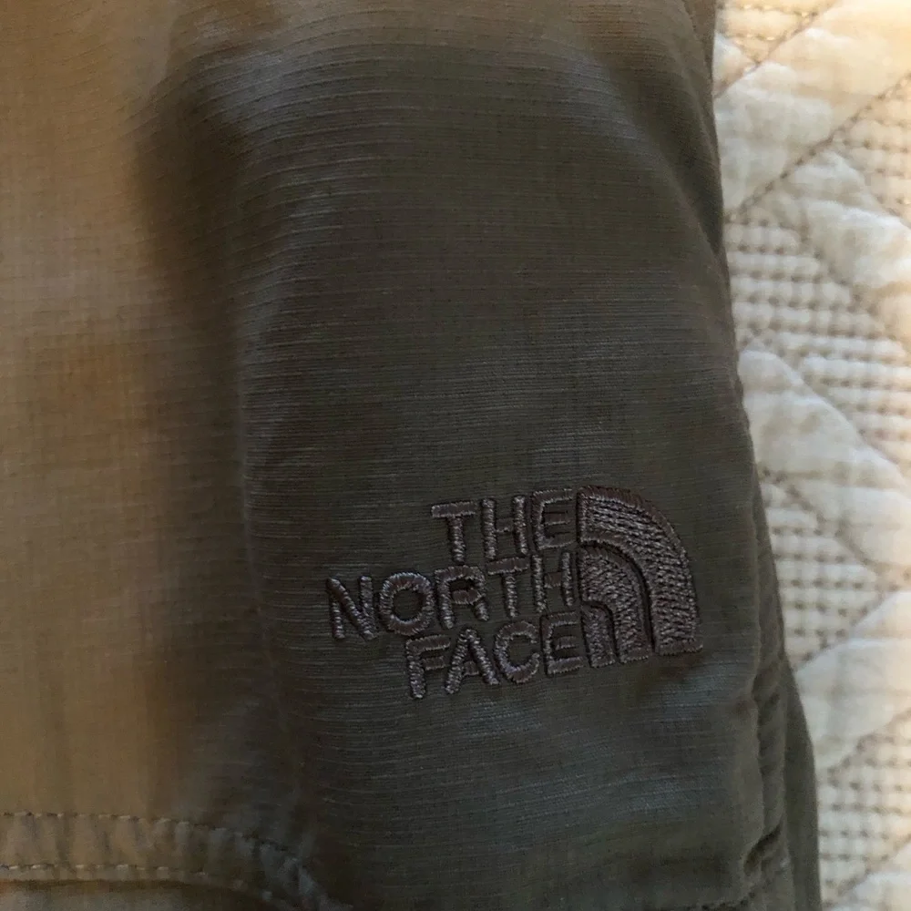 North Face cargo pants - Picture 1 of 10
